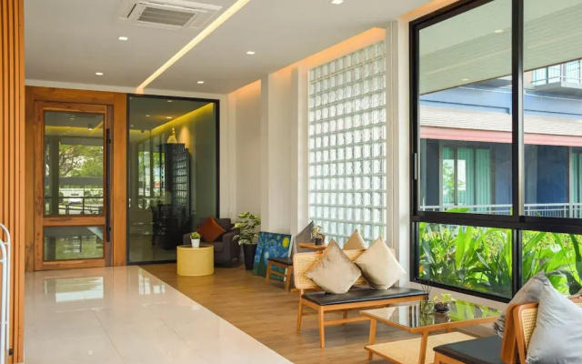 The Horizon Groove Hotel