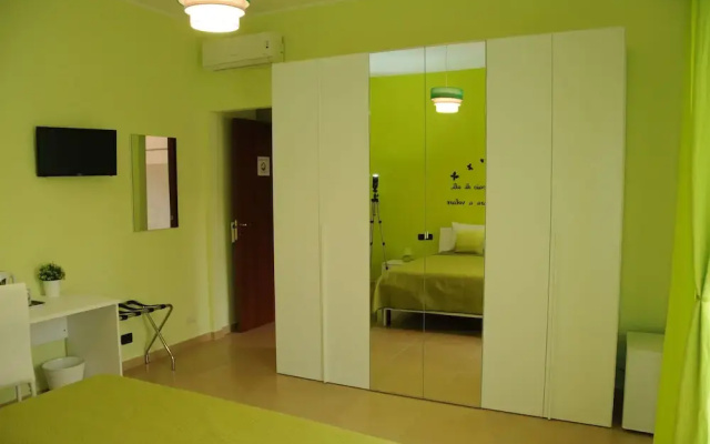Color House Malpensa B&B