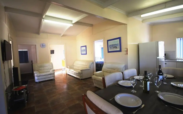 Amaroo Resort