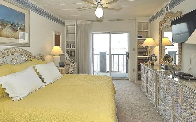 Harbour Island 207k 3 Bedroom Condo