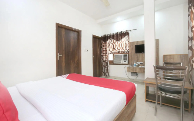 OYO 10430 Hotel Citi View Inn