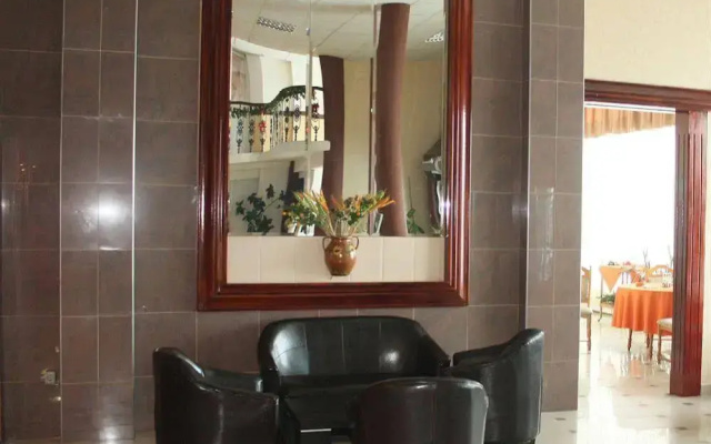 Black Lord Hotel