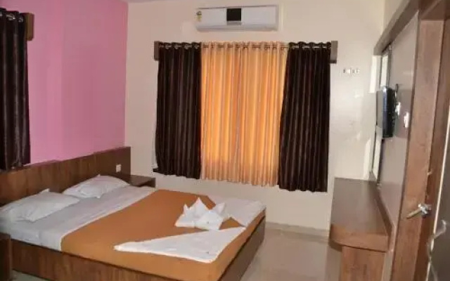 Hotel Sai Palkhi