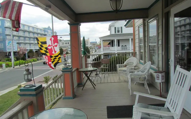 Atlantic House Bed & Breakfast