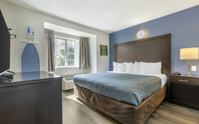 Greenville Pelham Inn by IHG