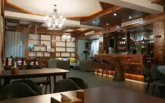 Xiaoshulin Shishang Hostel