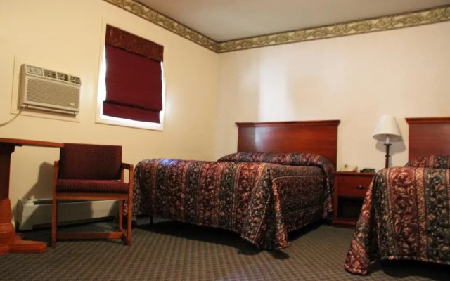 Potsdam Inn