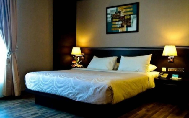 Star Hotel