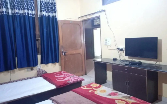 Yash Guest House