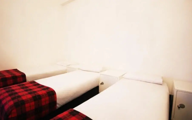 Edinburgh Princes Street Loft Apartment