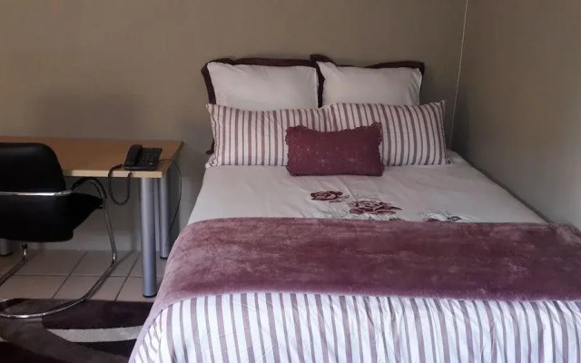 Alimop Lodge Inn Bed and Breakfast