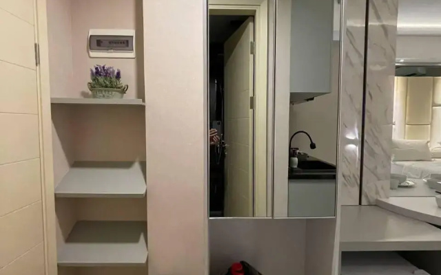 Cosmy Benson Apartment