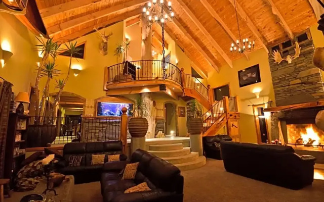 Tree House Lodge Bed & Breakfast