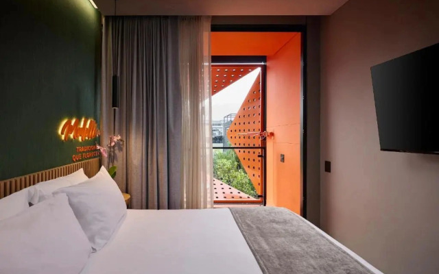 Calle Flora Hotel by Jalo