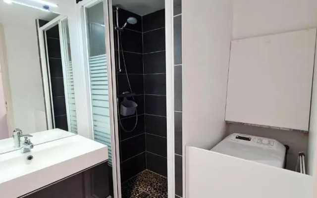 Appartement dans résidence avec piscine