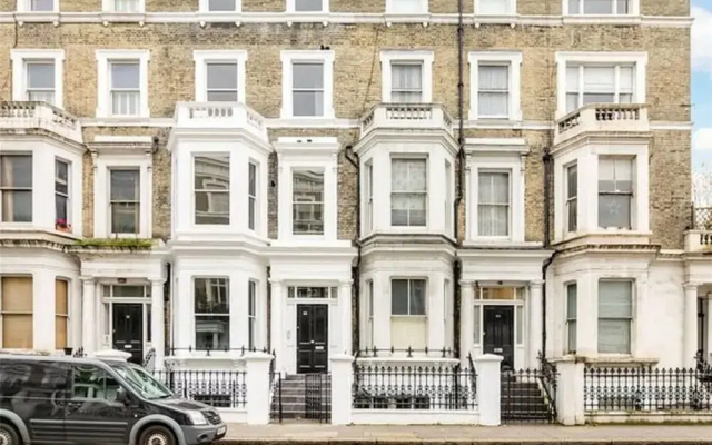 Spacious 1 bed apt in Chelsea