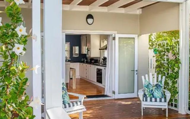 Thesen Lagoon House