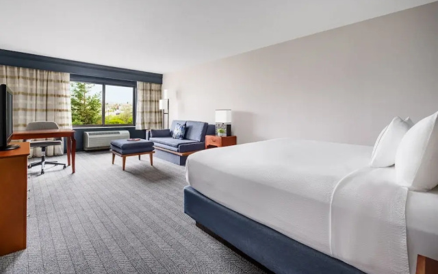 Courtyard Sacramento Folsom