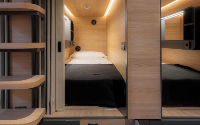 GettSleep Madrid Capsules - Terminal T4S, Departures