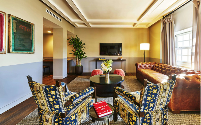 The Hollywood Roosevelt