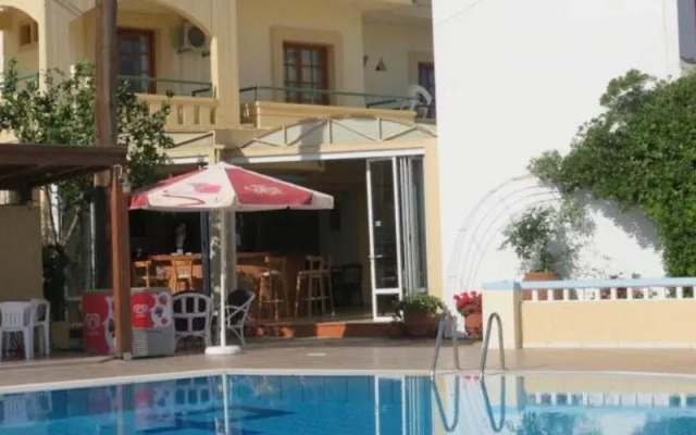 La Luna 1 and 2 Apartments