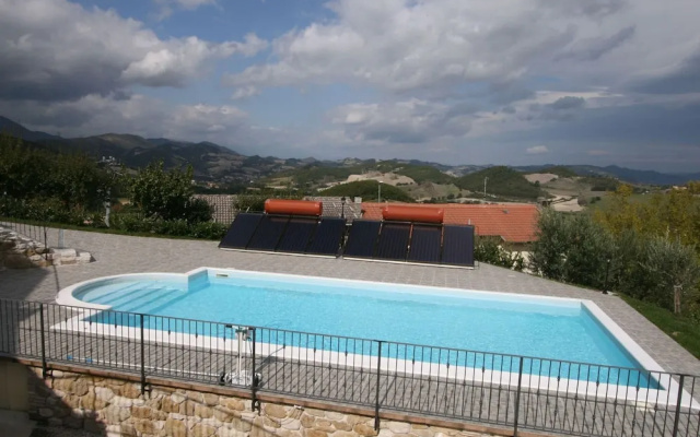 Farmhouse Villa w/ Pool