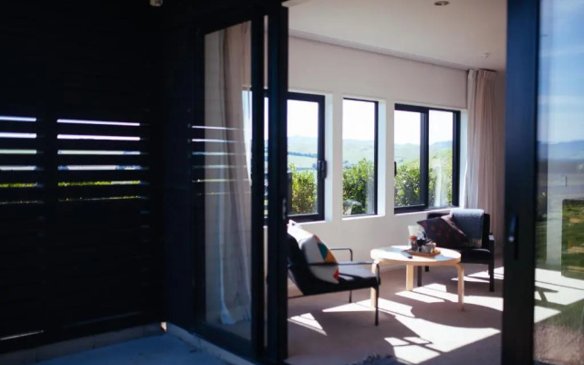 Black Estate B & B