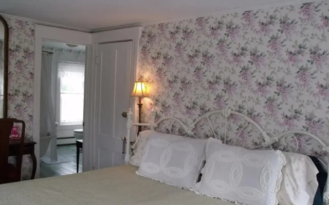 A White Swan Bed and Breakfast