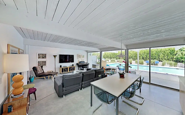 244nmonr 3 Bedroom Home
