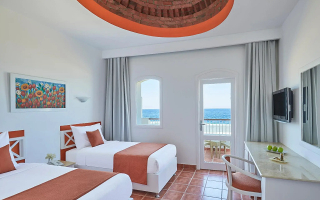 Отель JAZ Neo Reef Marsa