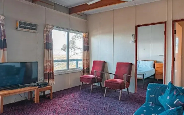 Aruma River Resort