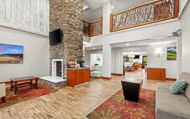 La Quinta Inn & Suites by Wyndham Boone University