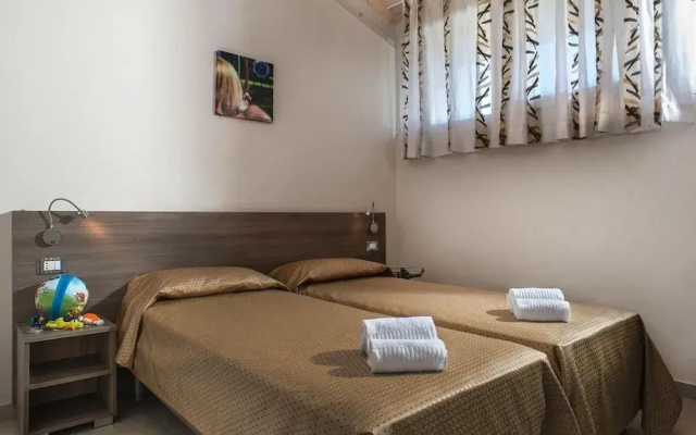 Bungalow in Caorle With Garden Furniture