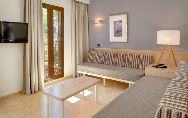Protur Floriana Resort Aparthotel