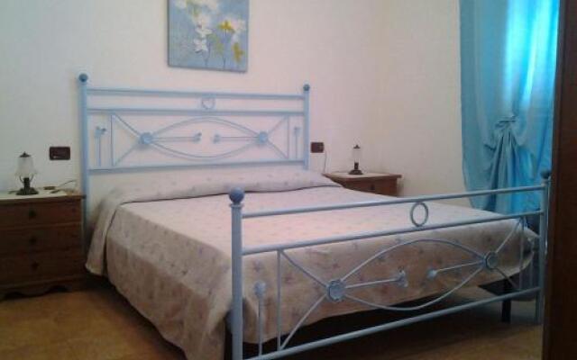 Отель Affittacamere Il Laghetto Синискола комната для гостей