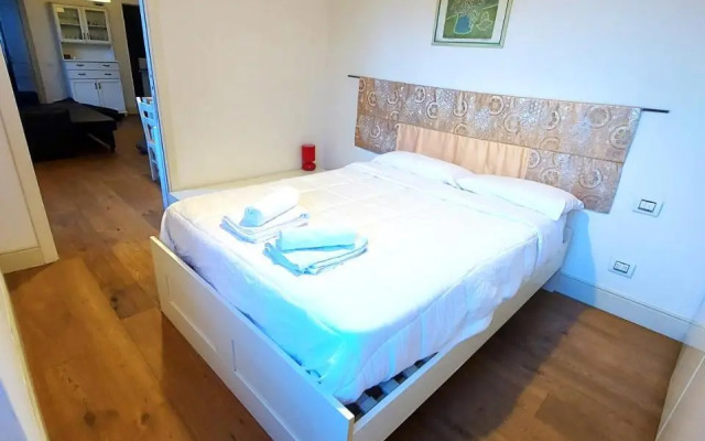 Leone Apartment