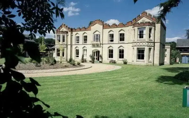 De Vere Uplands House