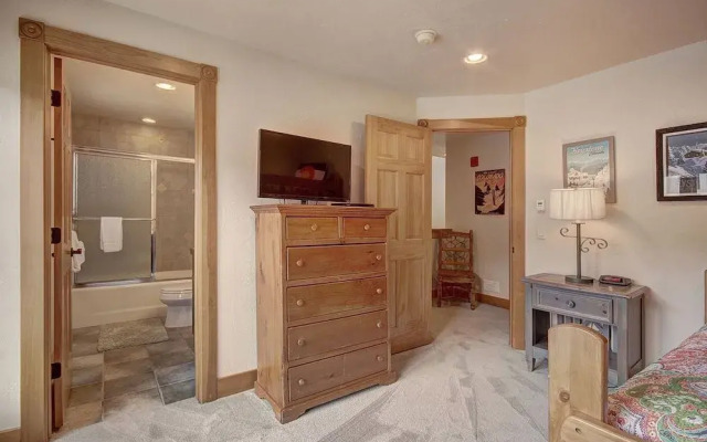201 Mill Creek (72 River Run Road) 4 Bedroom Condo by RedAwning