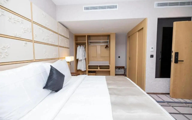 7Crown Tahliah Hotel