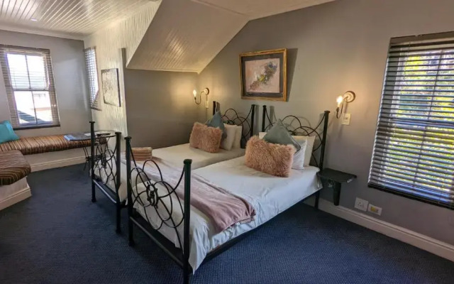 Knysna Wayside Inn