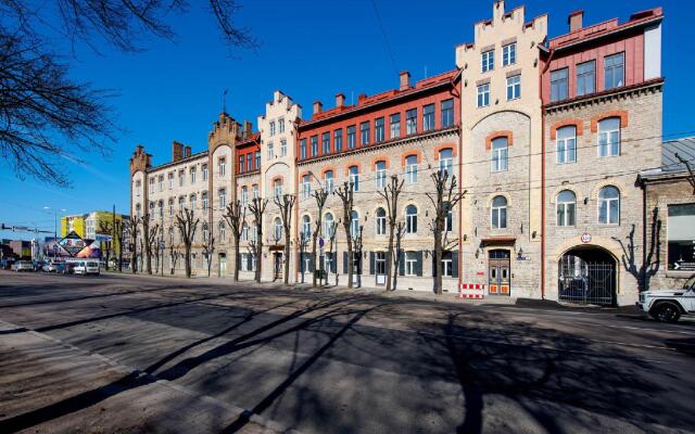 Отель Hilltop City Centre Эстония, Таллин - отзывы, цены и фото номеров - забронировать отель Hilltop City Centre онлайн вид на фасад