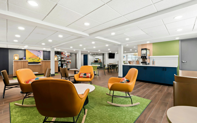 Spark by Hilton Hummelstown Hershey