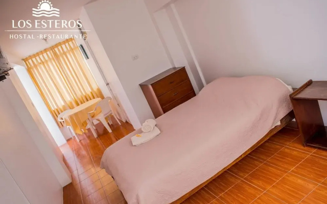 Los Esteros Hostal