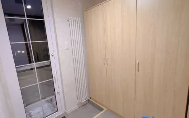 Snowball Hostel