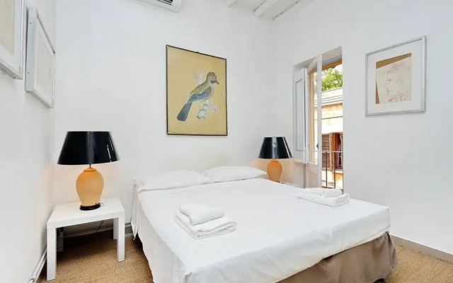 Spanish Steps Lovely Apartment