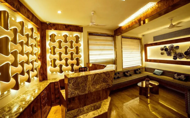 Hotel G K Palace