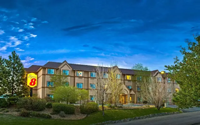 Spark by Hilton Parker Denver SE