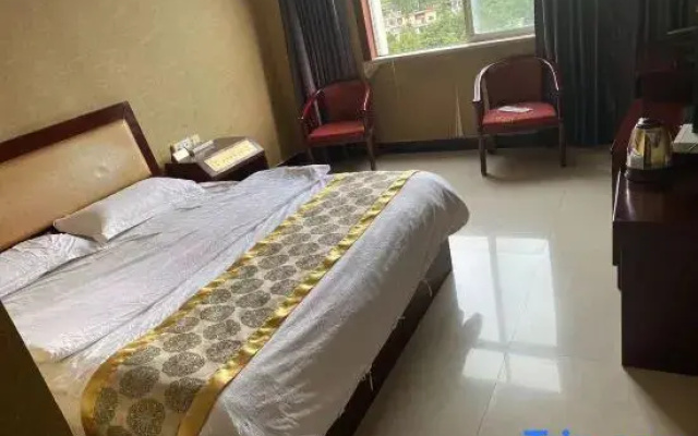 Jiangdong Hotel