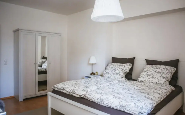 ApartOne