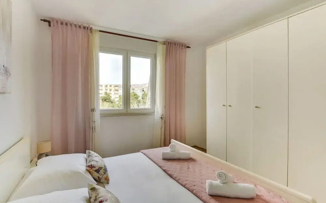 Homely Apartment in Split near Sea